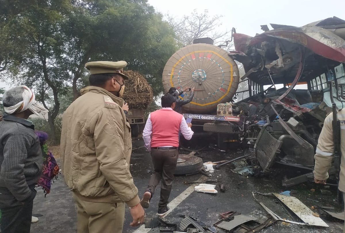 Sambhal UP Road Accident News: Roadways bus and tanker collision in sambhal of uttar pradesh news