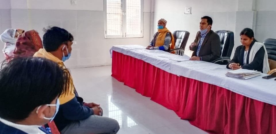 Hathras: Instructions given for disposal of various complaints