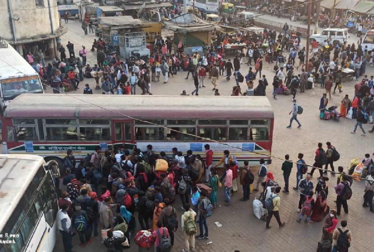 dangerous conditions for passengers due to Roadways Department ignored covid guidelines in gorakhpur
