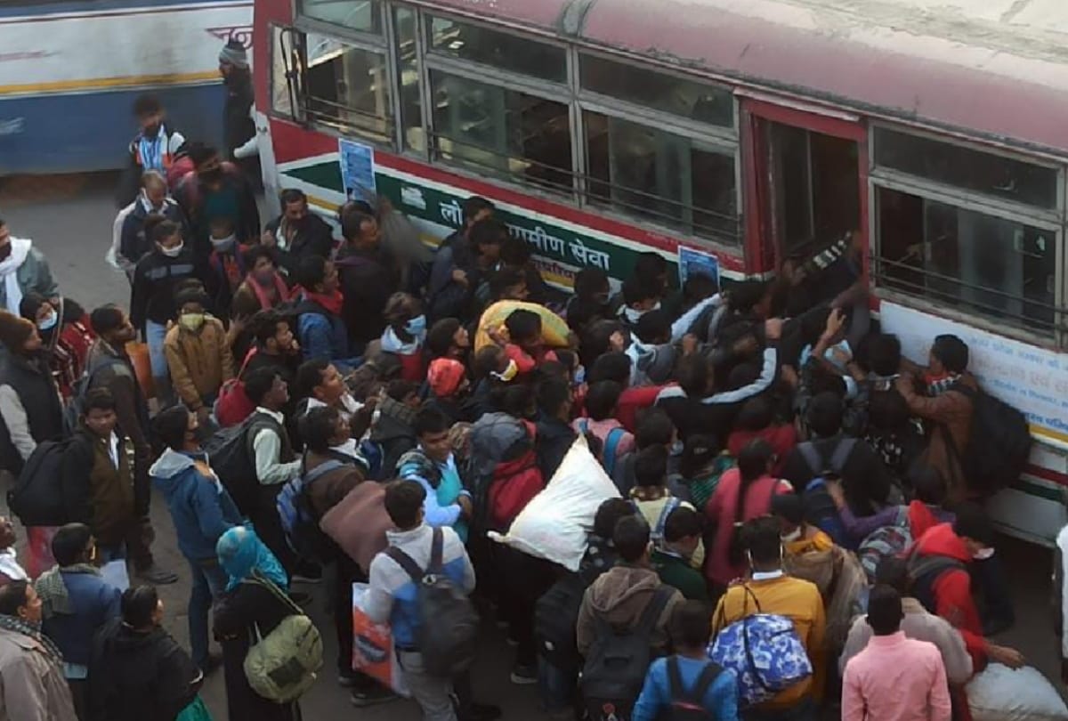 dangerous conditions for passengers due to Roadways Department ignored covid guidelines in gorakhpur