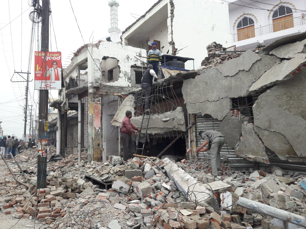 Administration action lasted for three hours, JCB removed encroachment