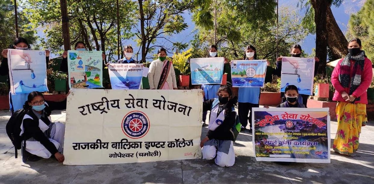 Pledge on cleanliness of Ganga on Sparsh Ganga Day