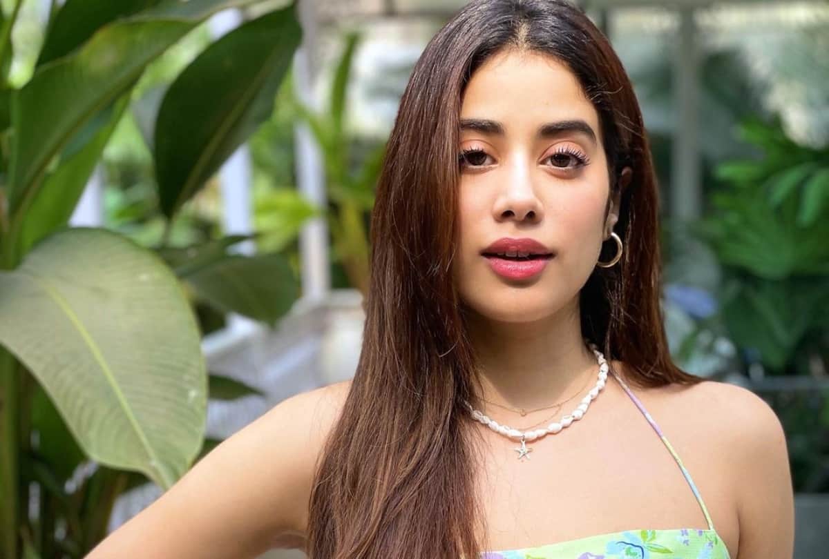 Janhvi Kapoor Latest photos Goes Viral with her Friend during Punjab Vacation