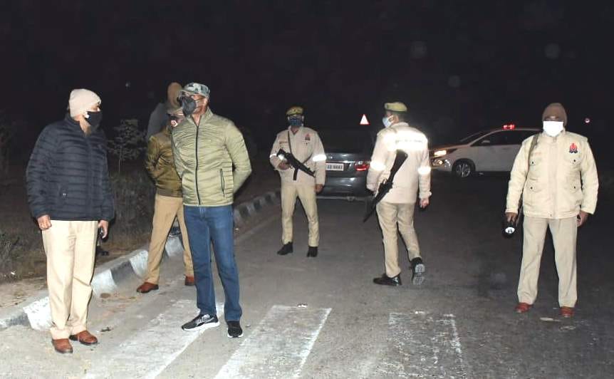 SP took to the streets to check suspicious vehicles on a cold night