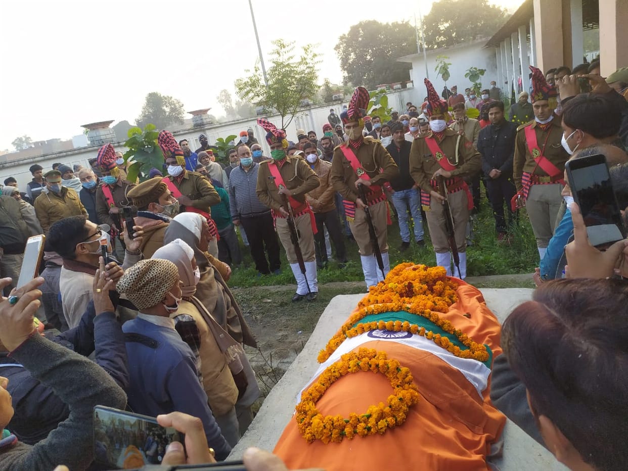 Democracy fighter Baleshwar Shastri merges with five elements