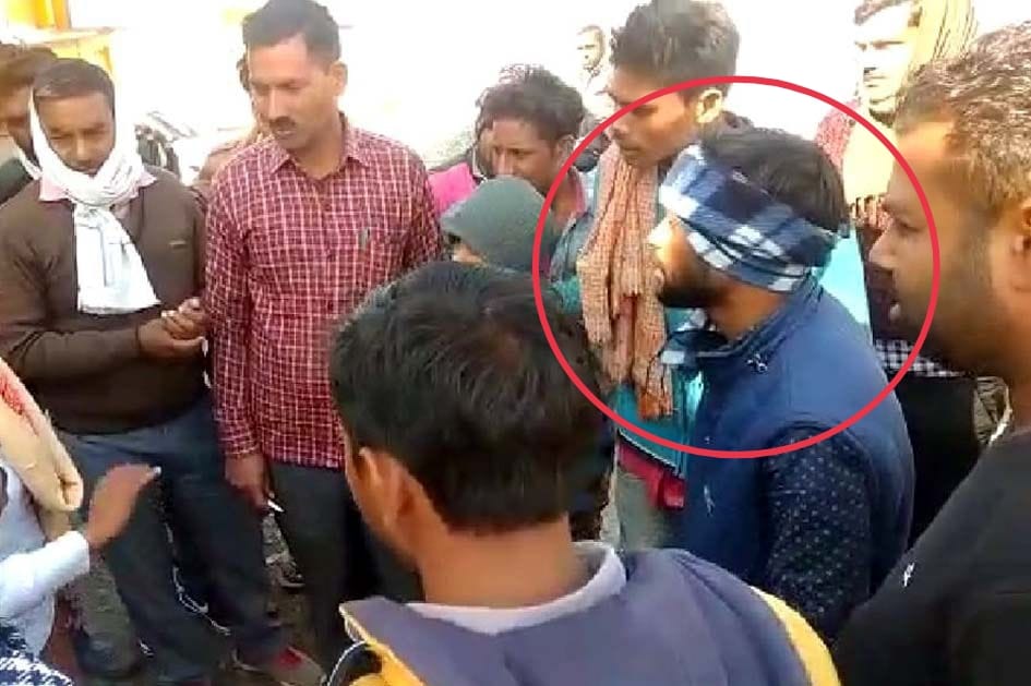 Girl beat up slap with slippers, video goes viral