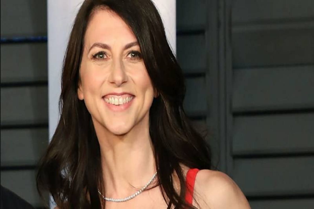MacKenzie Scott lifestyle second marriage and first divorce money