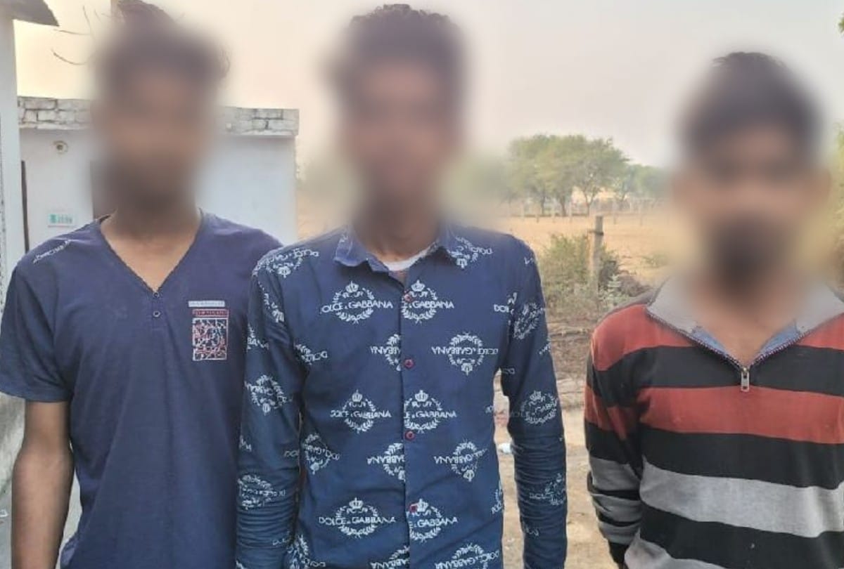 etah news missing three minor students found in jaipur
