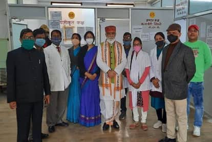 prayagraj news : प्रयागराज पहुंचे केंद्रीय स्वास्थ्य राज्य मंत्री अश्विनी चौबे।