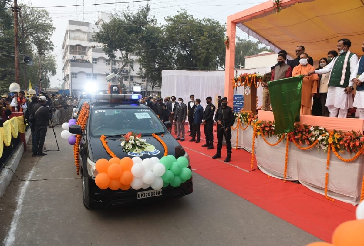Police equipped with body-wired cameras, mobile surveillance system