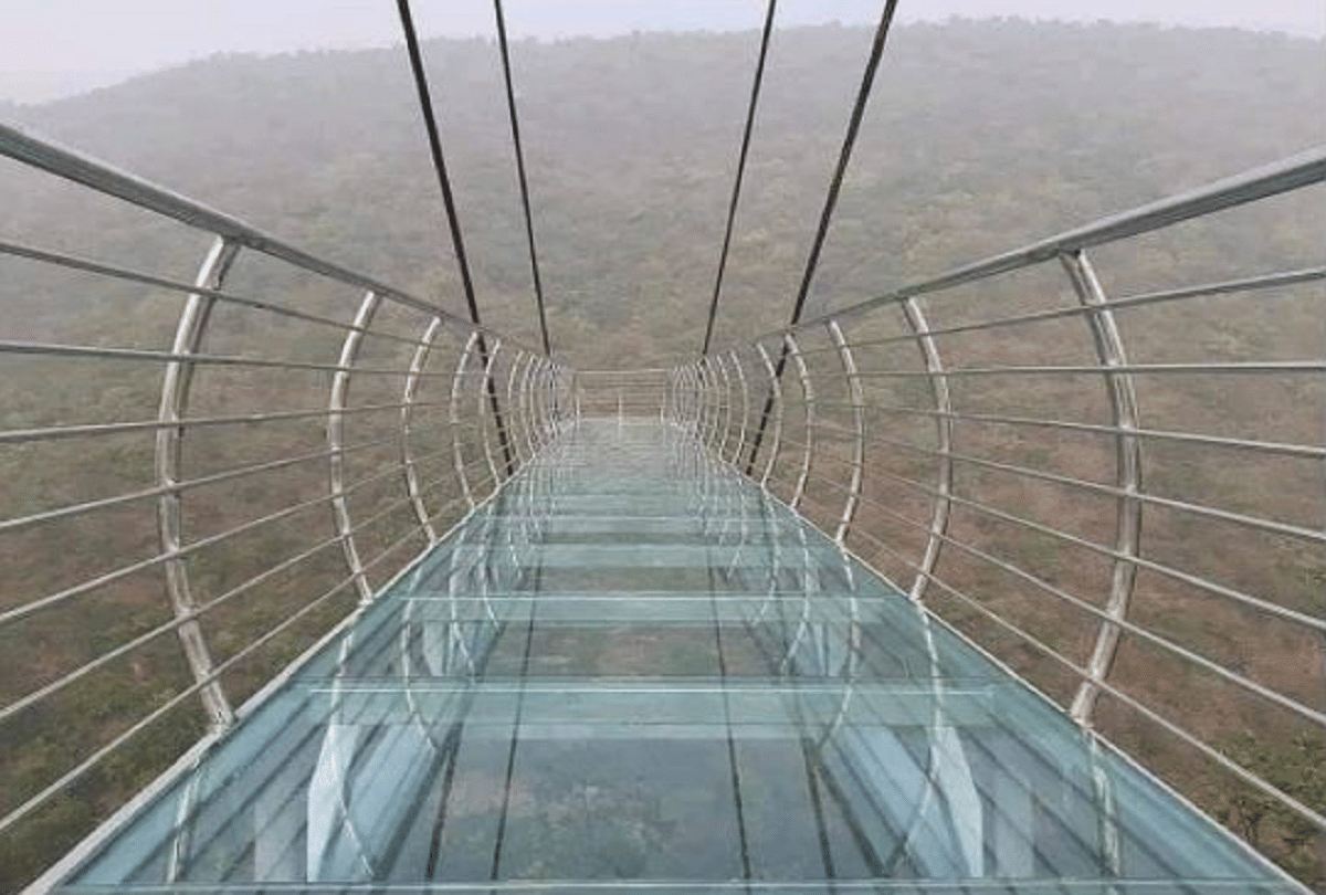 Rajgir Glass Bridge News: Bihar first sky walk glass bridge in Nalanda Rajgir like china