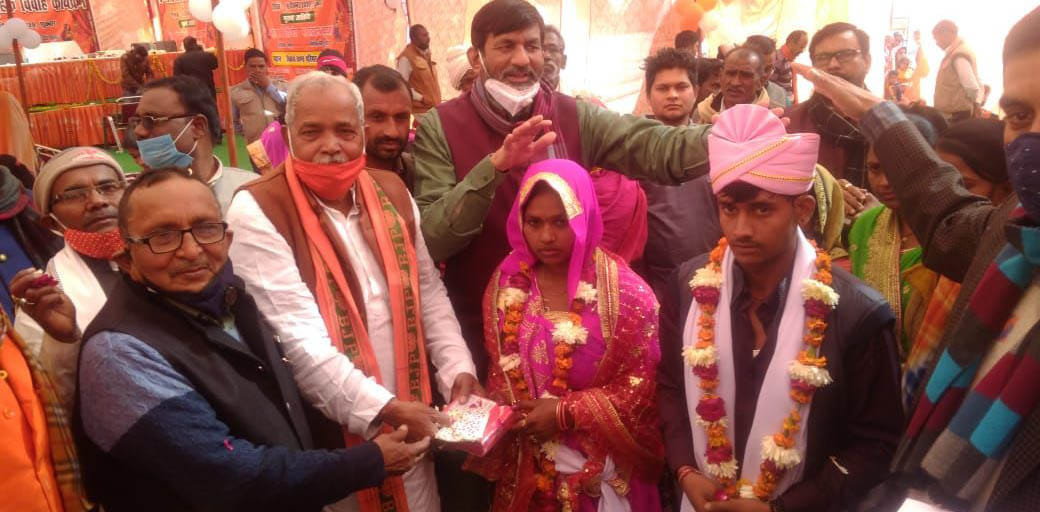63 couples put on garland in government pandal