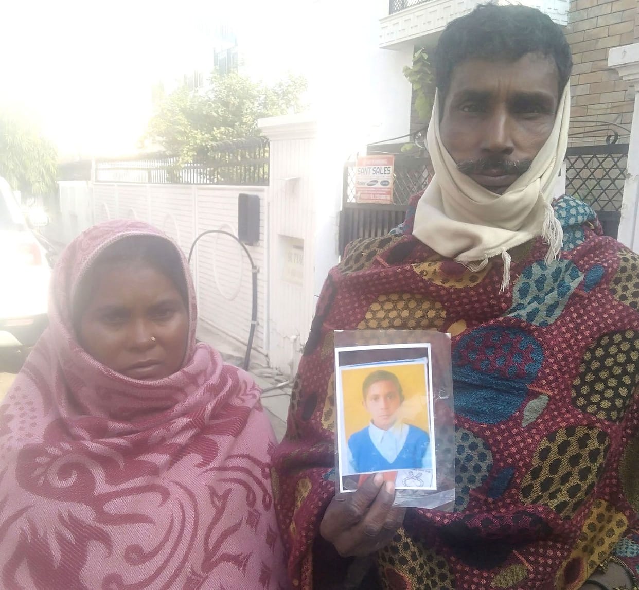 Migrant couple searching for child for four days