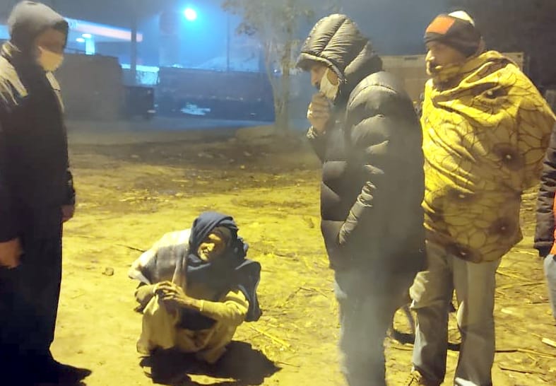 DM distributed blankets to farmers and needy