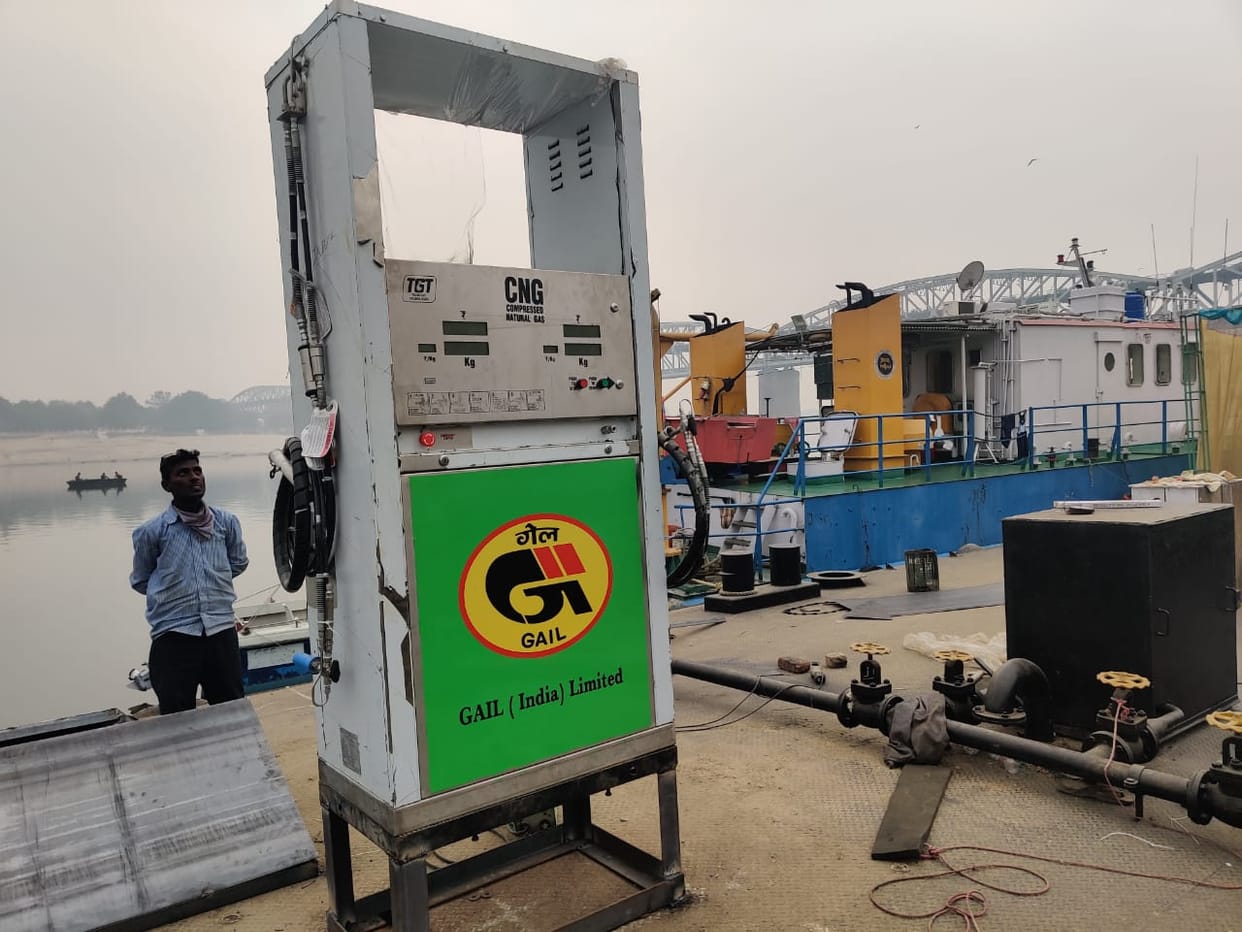 From the new year CNG boats will run in the Ganga Varanasi 