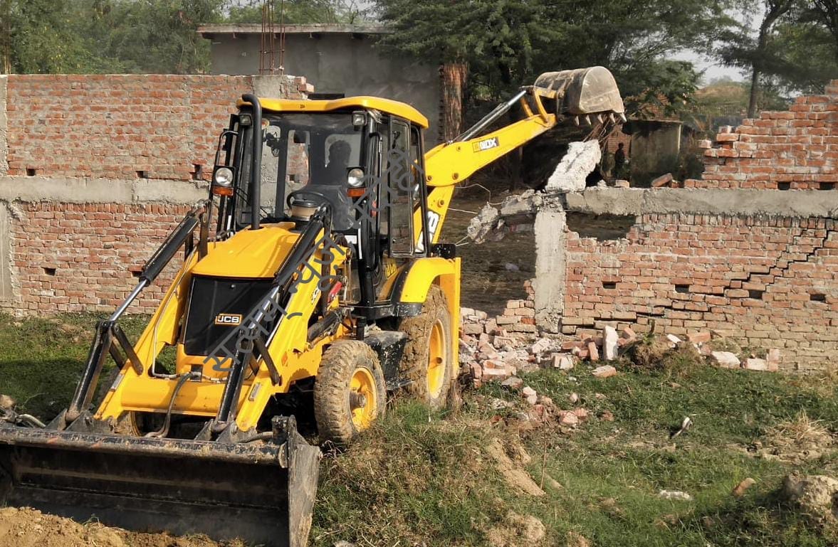 Bhadohi MLA Vijay Mishra evicted from government land appeal from DM Court dismissed