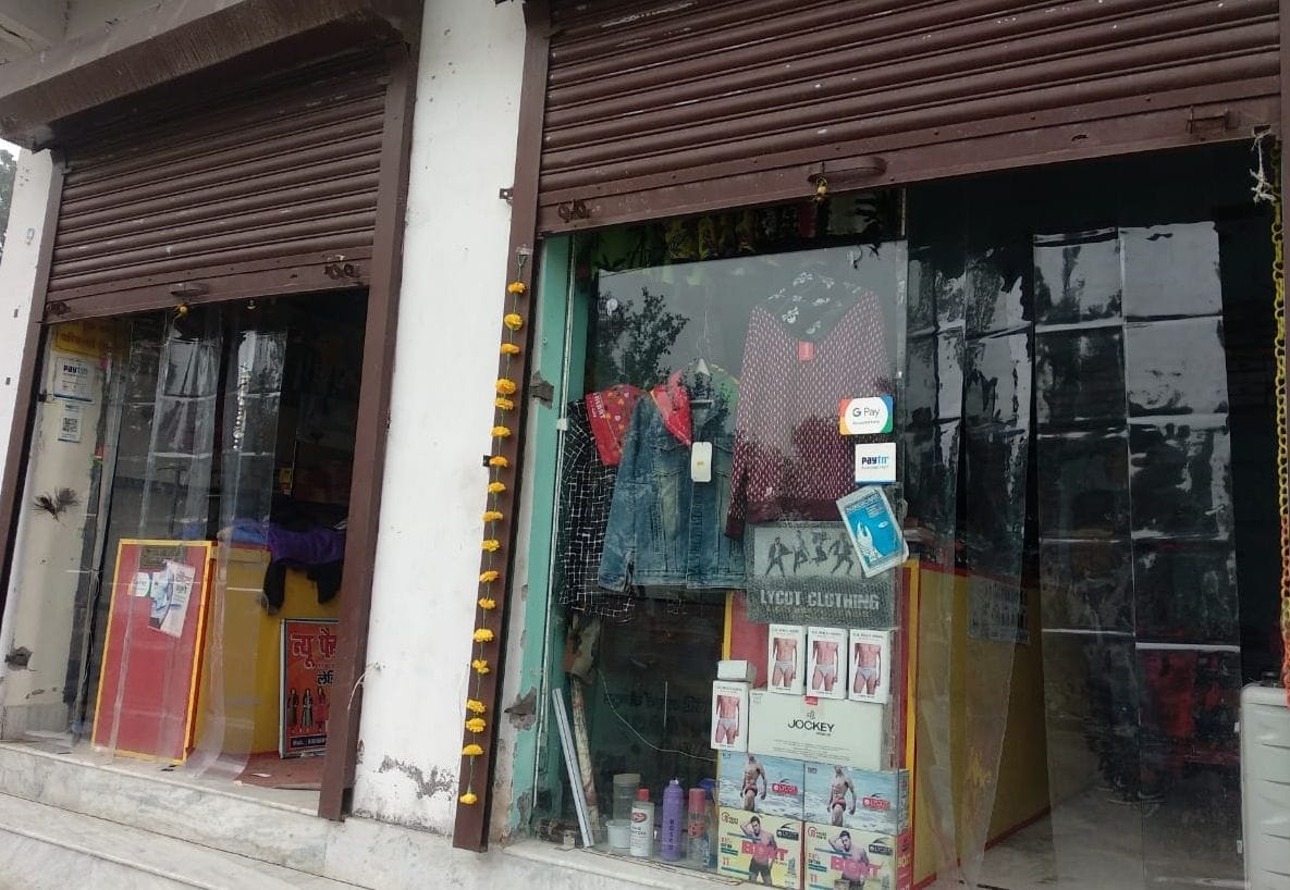 Theft in home and shops, goods worth lakhs burnt