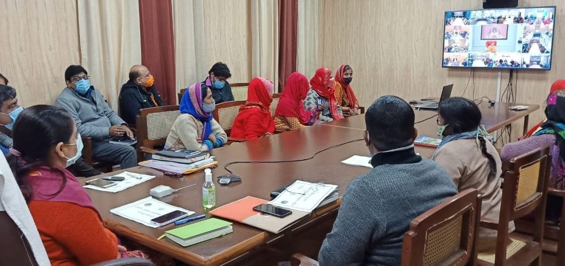 3.80 crore to self-help groups