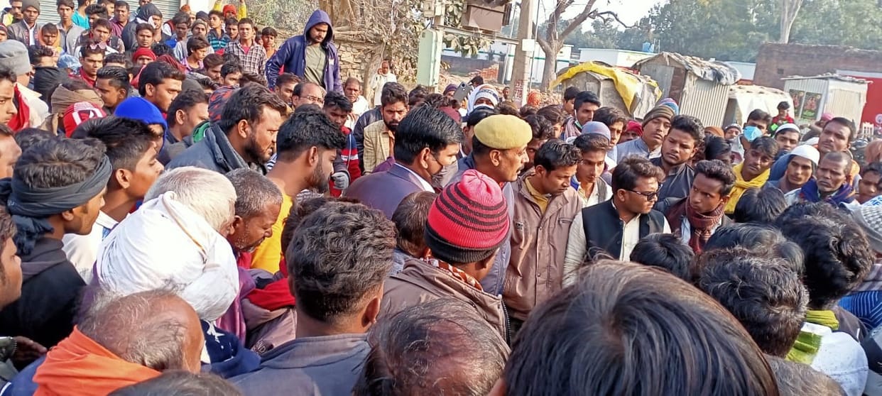 Youth dies after being crushed by bus, ruckus, traffic