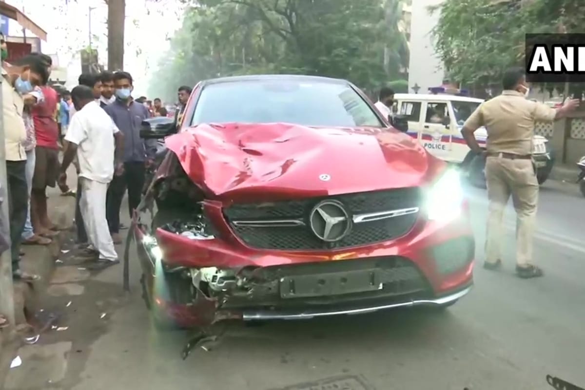 maharashtra food app delivery boy died when overspeeding mercedes car hit his scooty in oshiwara driver arrested