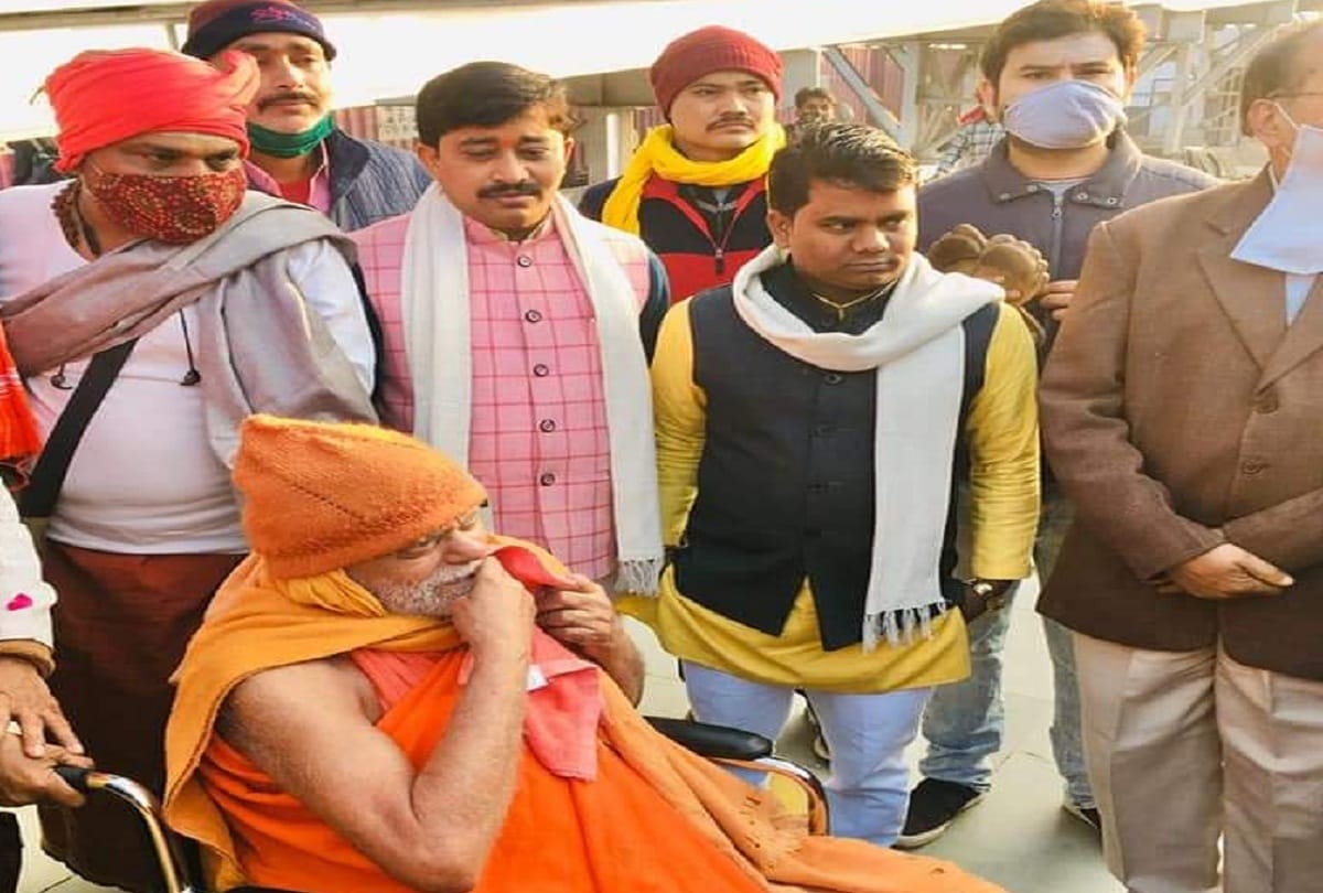 Shankaracharya Nischalananda Saraswati said - PM Modi is fascinated by his three qualities to the world