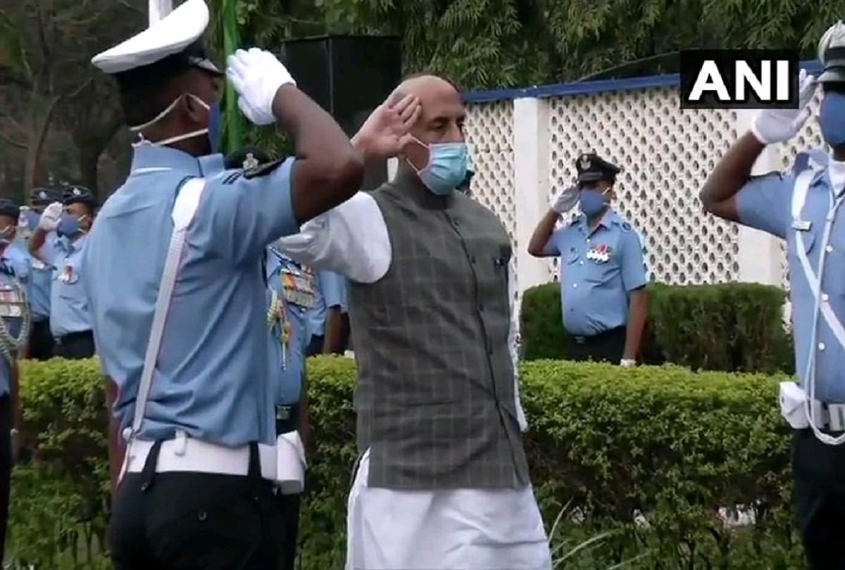 Defence Minister Rajnath Singh arrives at Dundigal Indian Air Force Academy