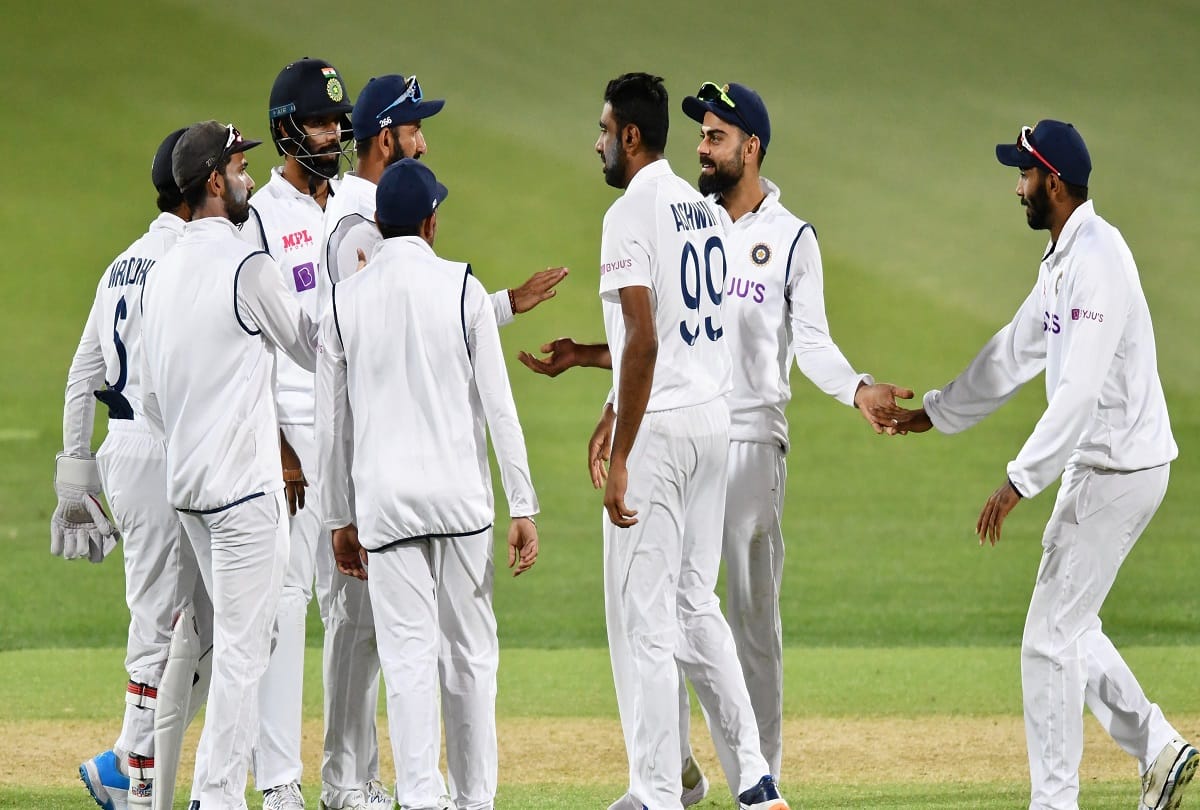 First time in eight Pink ball Tests Australia have failed to secure a first innings lead