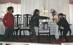 बढ़पुर स्थित चर्च में नाटक का रिहर्सल करते बच्चे।