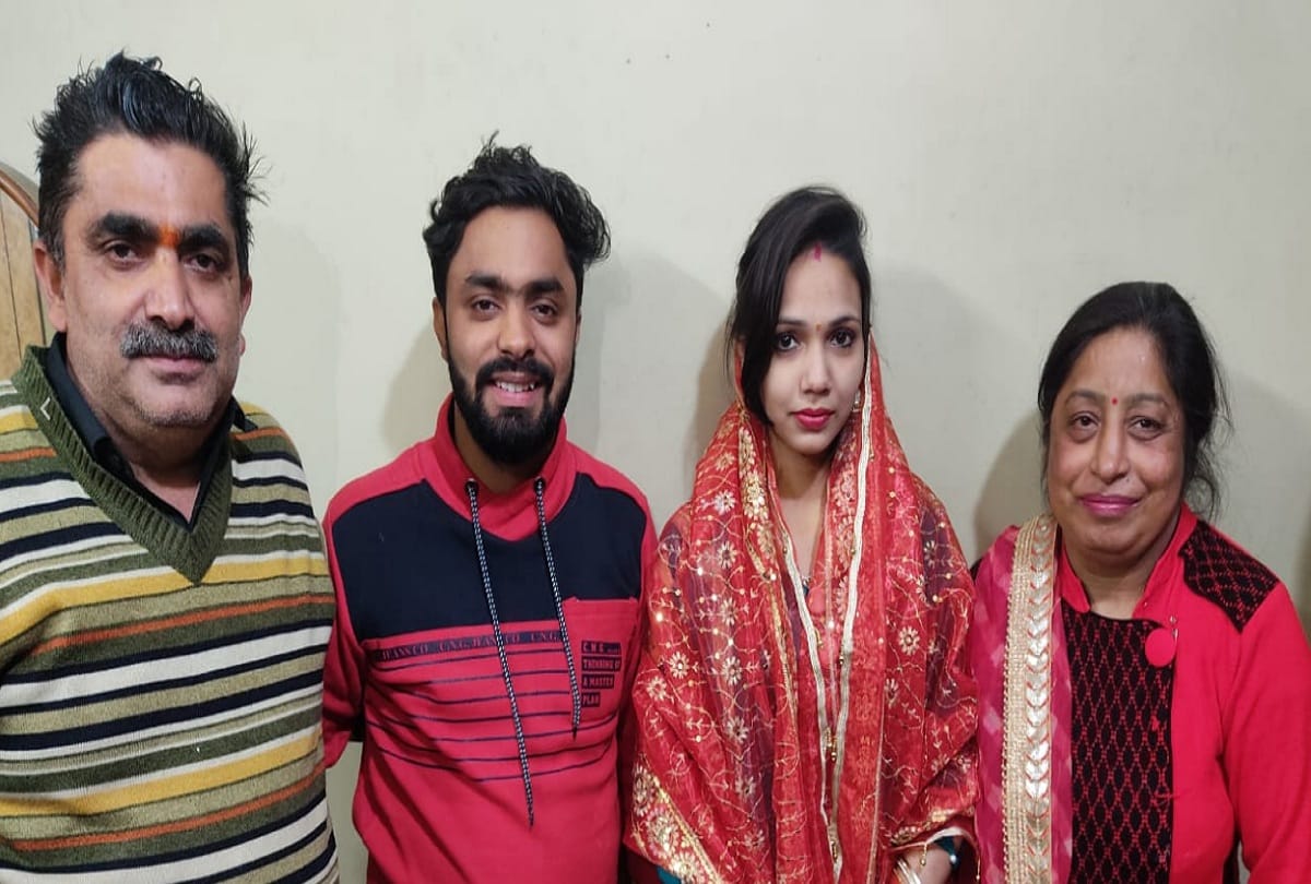 mahi reached to in-laws amid police security in meerut after marriage  