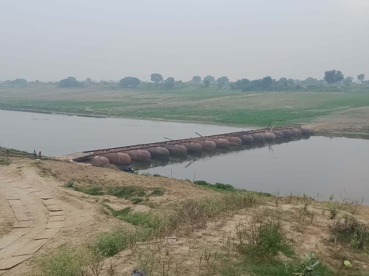 Pantoon bridge could not be built on Amadapur Ghat due to ban of Century Department