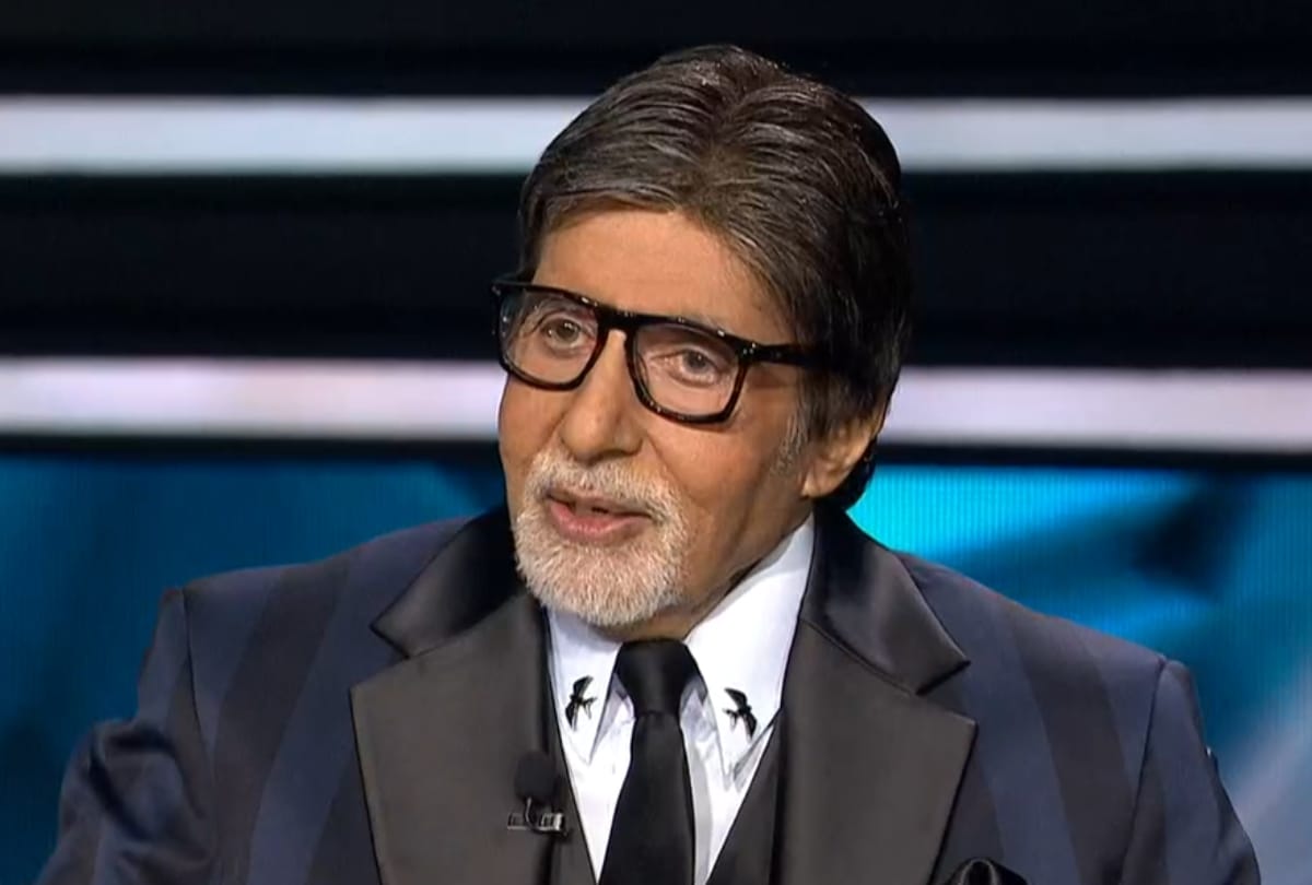Amitabh Bachchan on Monday announced actor Sonu Sood upcoming film Kisaan to be directed by E Niwas