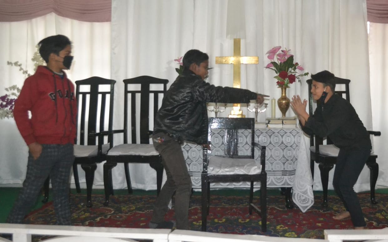 Dance and drama for Christmas rehearsal in church
