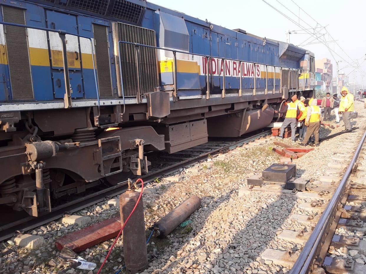 Kalindi Express engine derailed