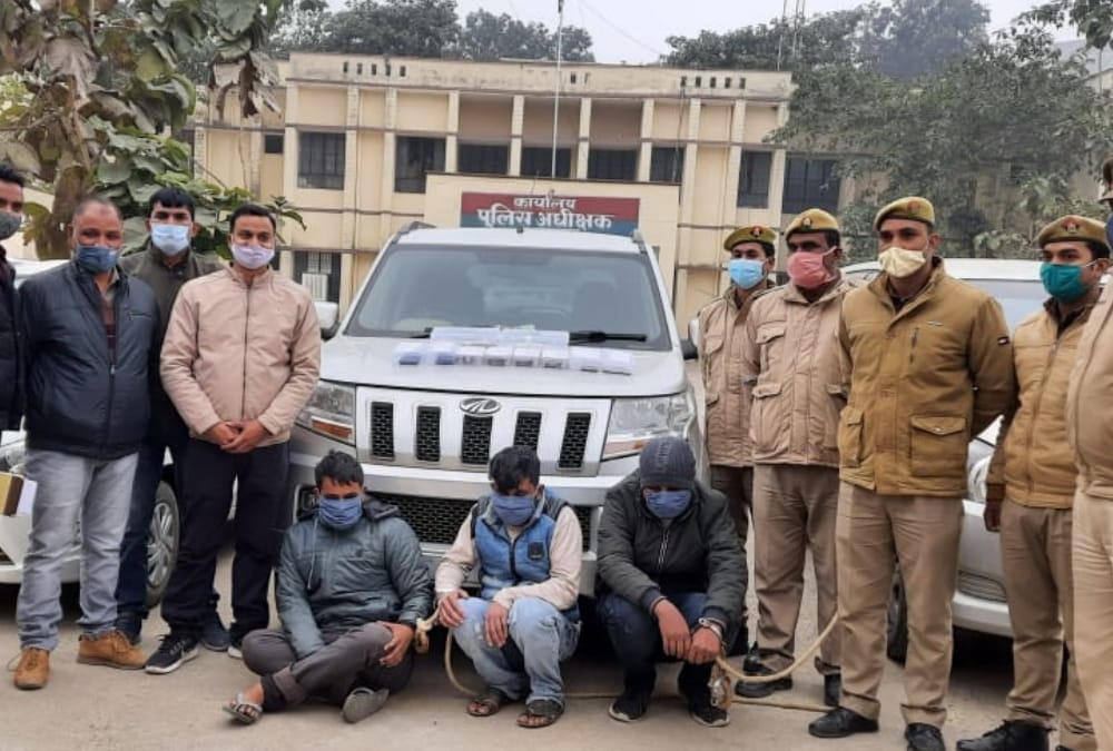 Police arrested three for luxury vehicle theft in Balrampur.