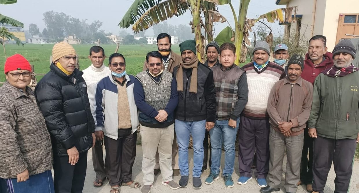 Villagers protest auction of mining leases at Mosta in Ladhiya