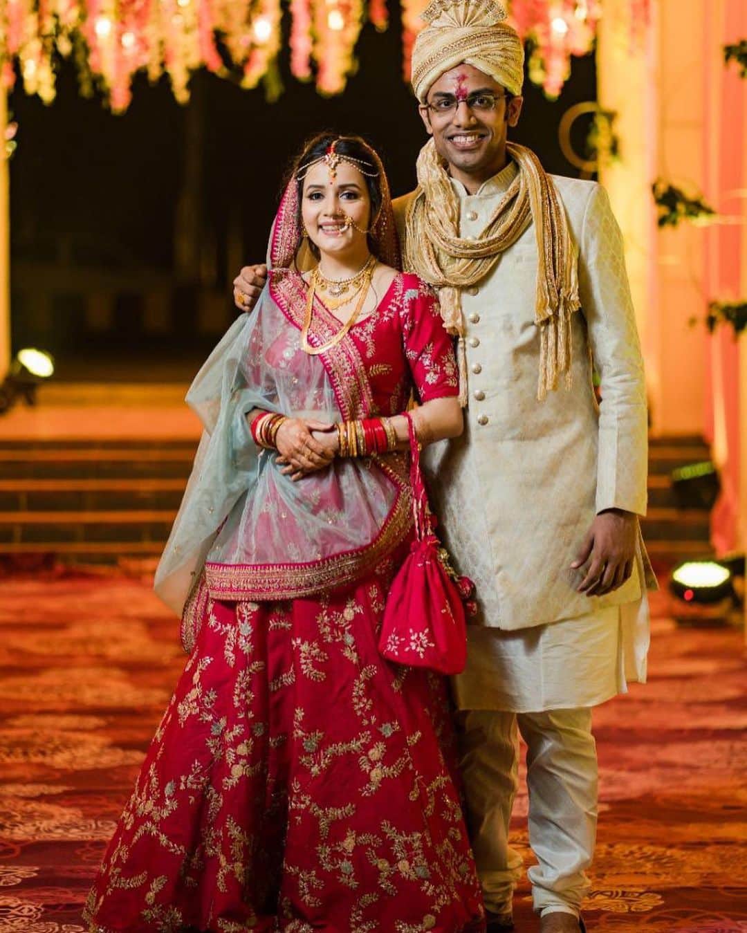 comedian biswa kalyan rath and murder 2 actress sulagna panigrahi wedding recepten pics Murder 2 Actress Sulagna Panigrahi And Comedian Biswa Kalyan Rath got Married