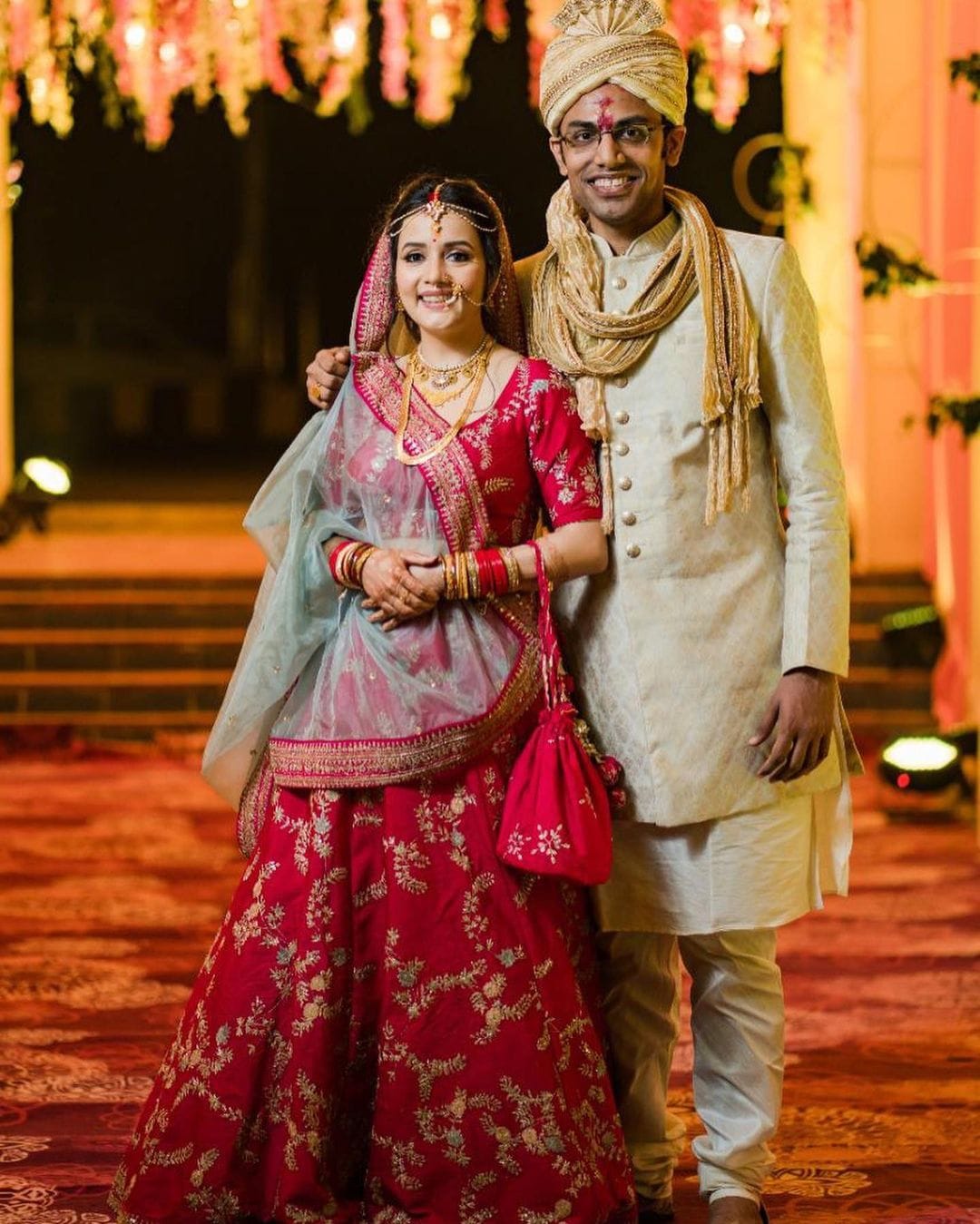 comedian biswa kalyan rath and murder 2 actress sulagna panigrahi wedding recepten pics Murder 2 Actress Sulagna Panigrahi And Comedian Biswa Kalyan Rath got Married