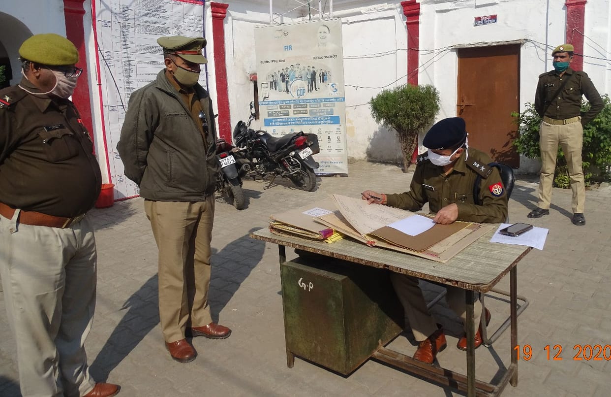 Arrest wanted criminals: SP