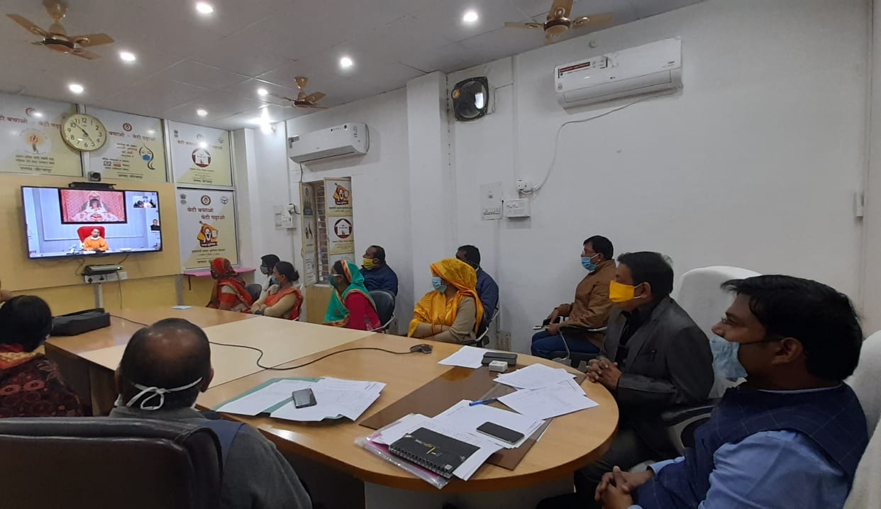Self-help groups get seven crore fifteen lakhs