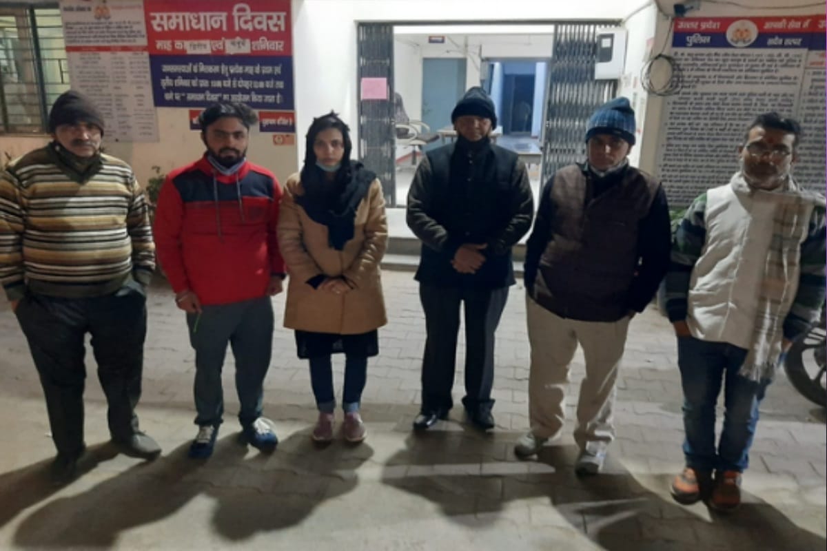Farha Become Mahi and married hindu boy after Conversion in Meerut