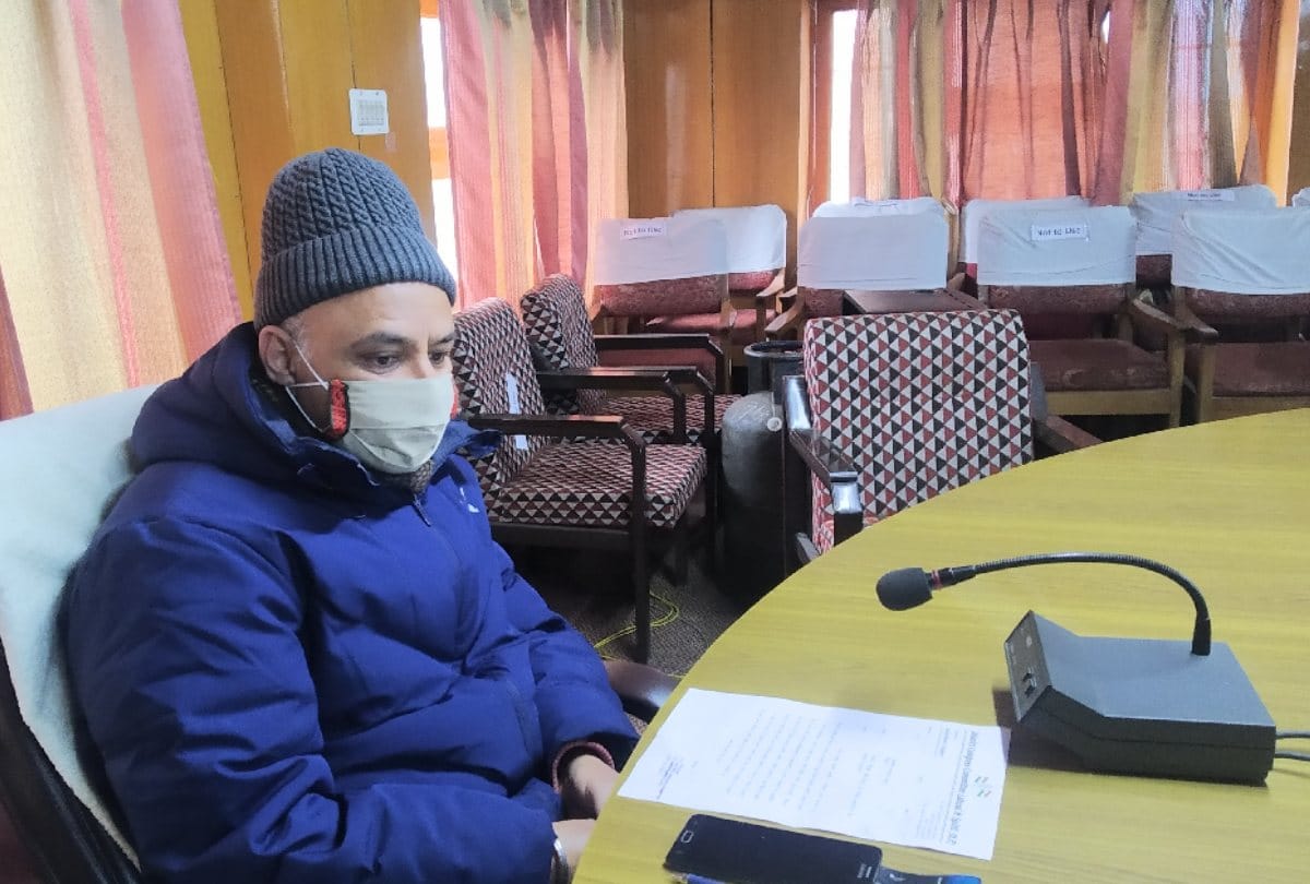 Himachal News: Parking for tourist two thousand vehicles at sissu helipad in Lahaul Spiti