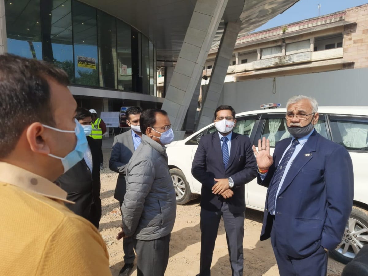 Complete construction of Rudraksha Convention Center by 31 March