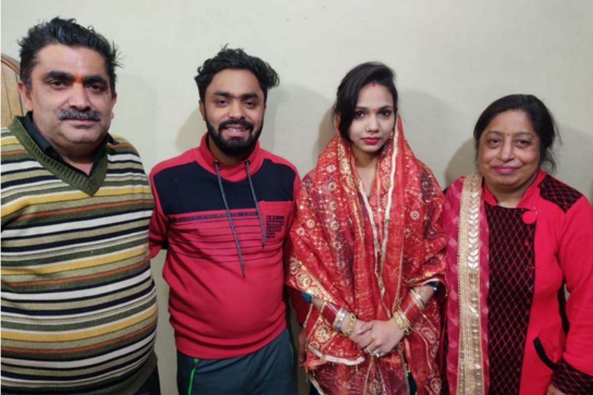 Farha Become Mahi and married hindu boy after Conversion in Meerut