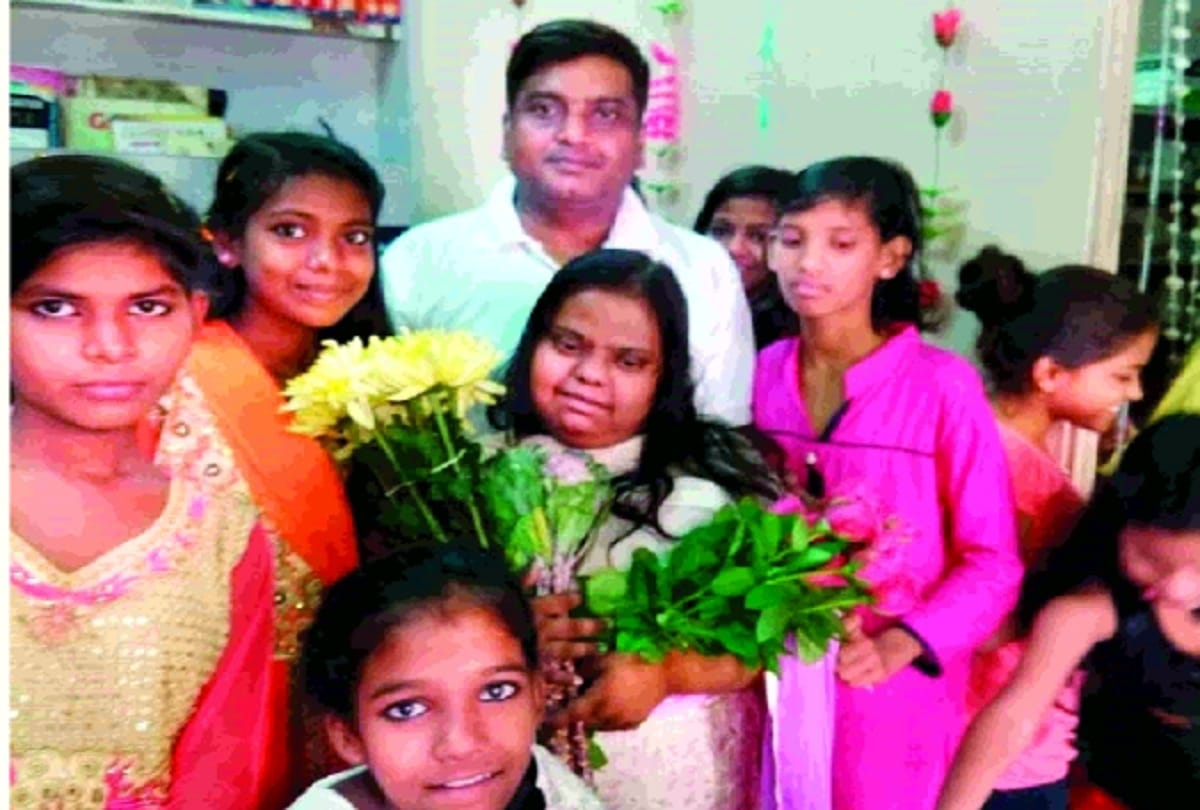 Dr. Ajay is raising the flame of literacy among poor children with the service of patients