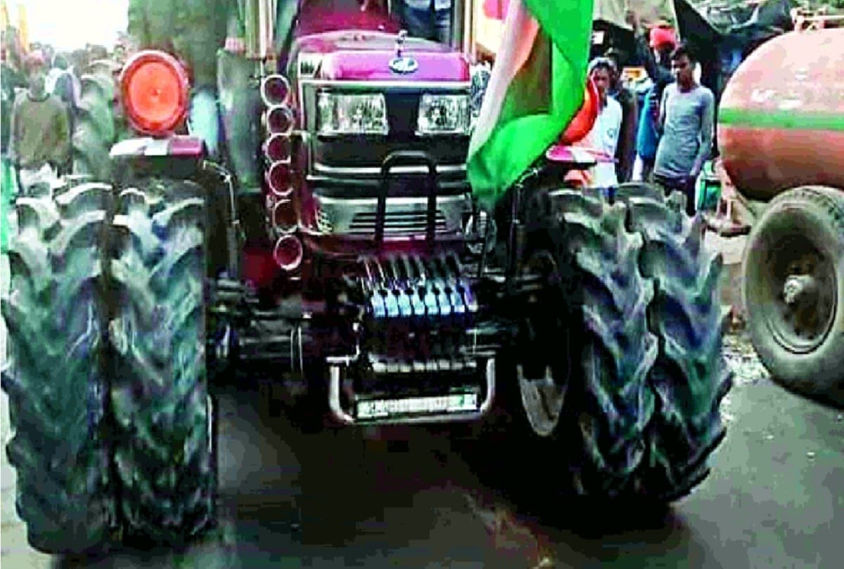 Modified tractors realising the power of farmer in the movement