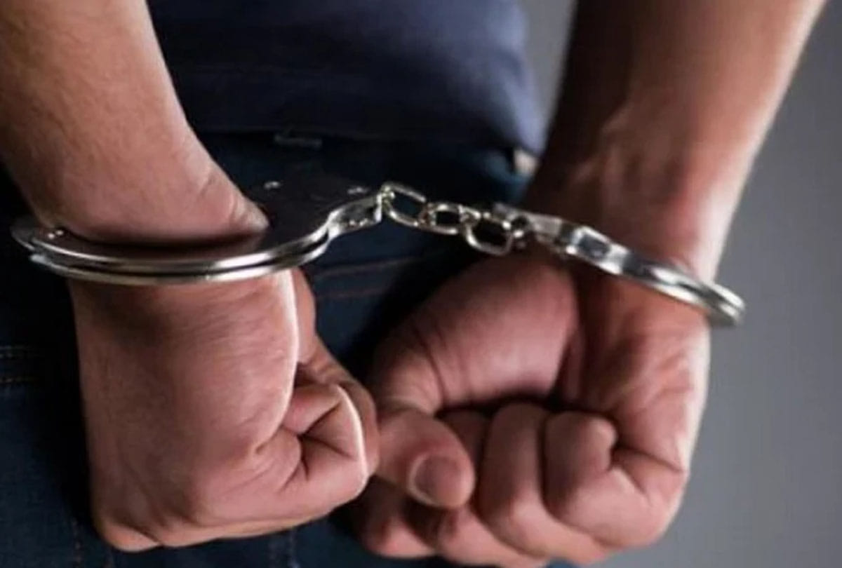 Two fraudsters arrested for cheating in unnao