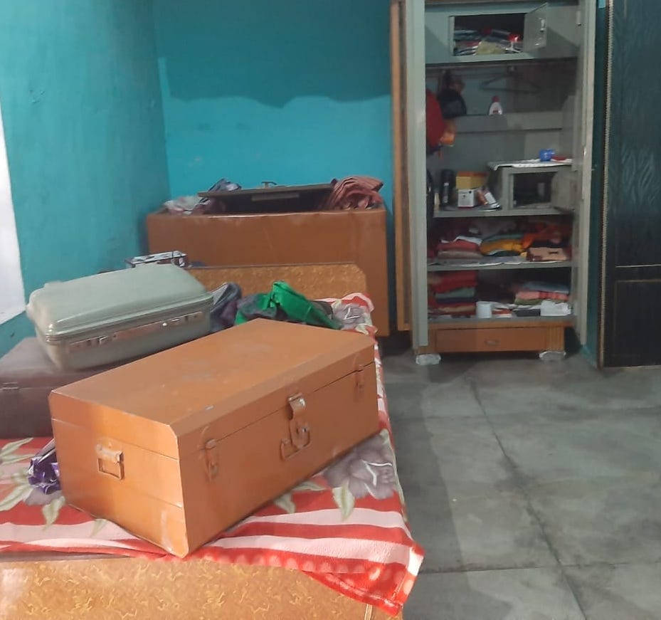 Thieves combed two houses in village Tana