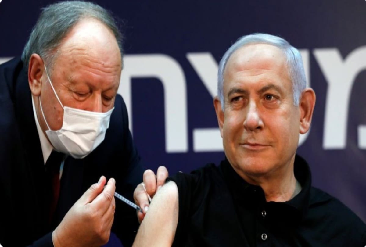 Israeli Prime Minister Vaccinated Coronavirus Infection Prevention Vaccine