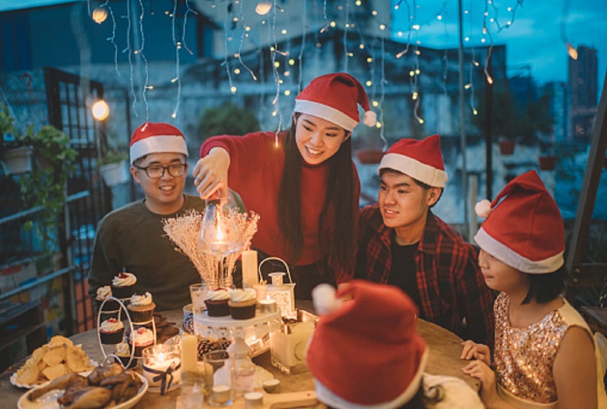 Christmas Party Healthy Precautions to Follow, how to keep weight and sugar level in control