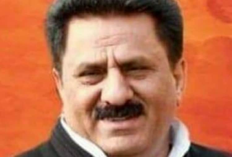 BJP MP and MLA reaction on Video of eating who goes viral on Social Media